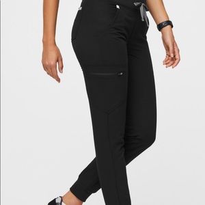 Figs small petite jogger scrub pants